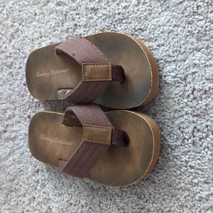 Tommy Bahama kids flip flops